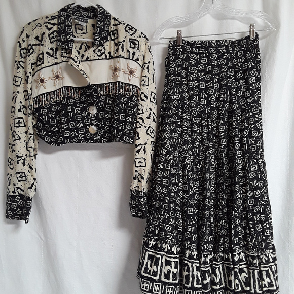 Two piece skirt and matching shirt jacket set M (T-200) - Picture 3 of 7